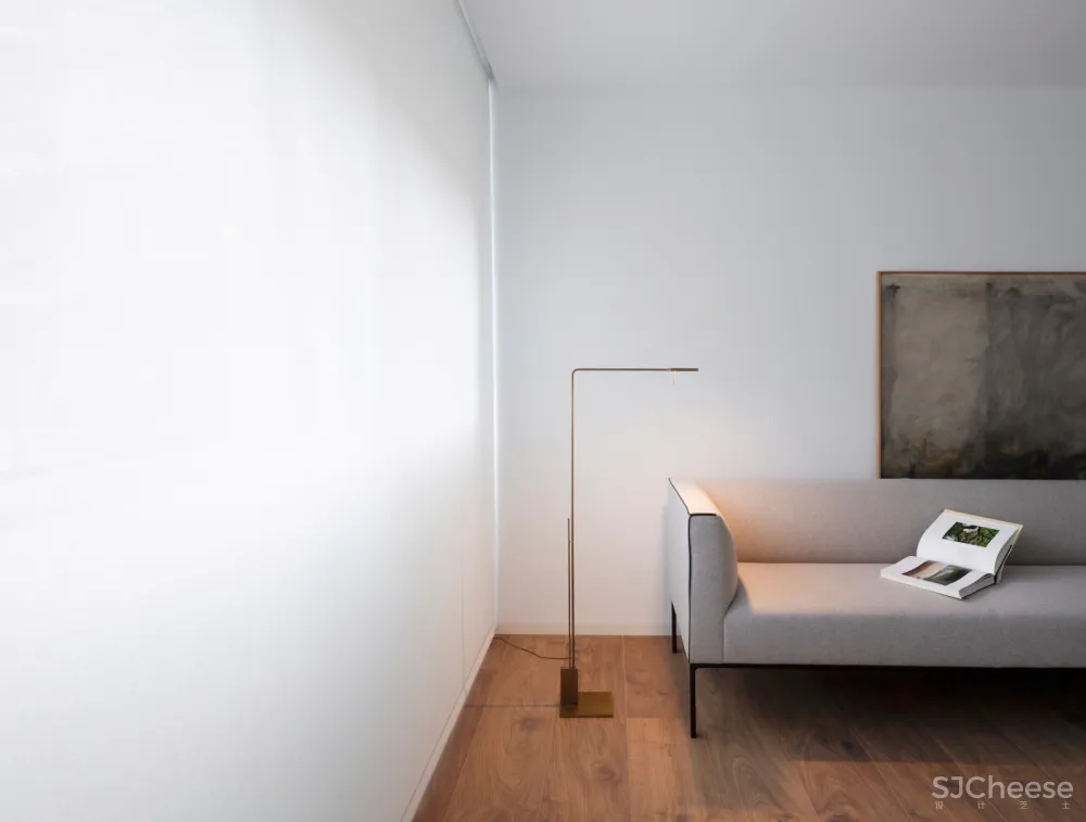 GVFC Apartment by Balzar Arquitectos