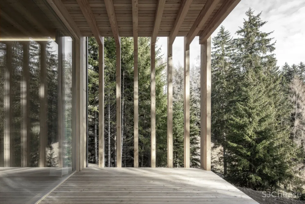 Architekt Andreas Gruber:意大利森林小屋 Refugee Meranza