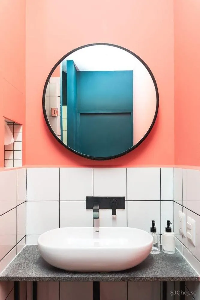 Refuse! Indoor Cycling / EstudioFernandaOrozco