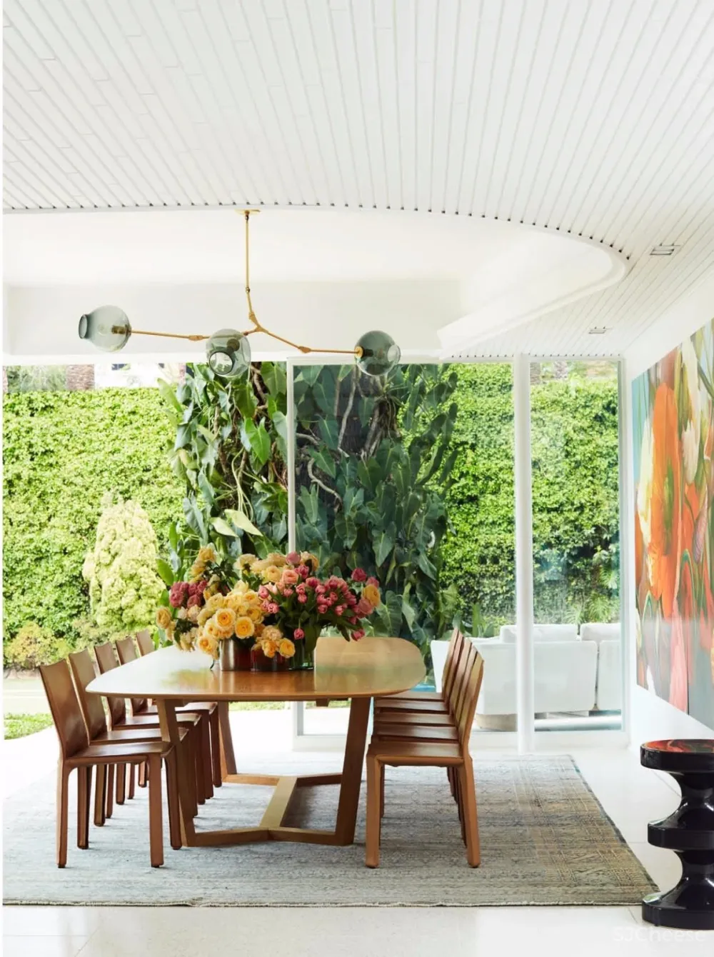 56年前,为了向奥斯卡·尼迈耶致敬所建的白色房子丨如今依然很超前