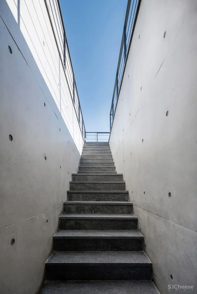 HBA-rchitects:简约的存在 TIRA Office Building