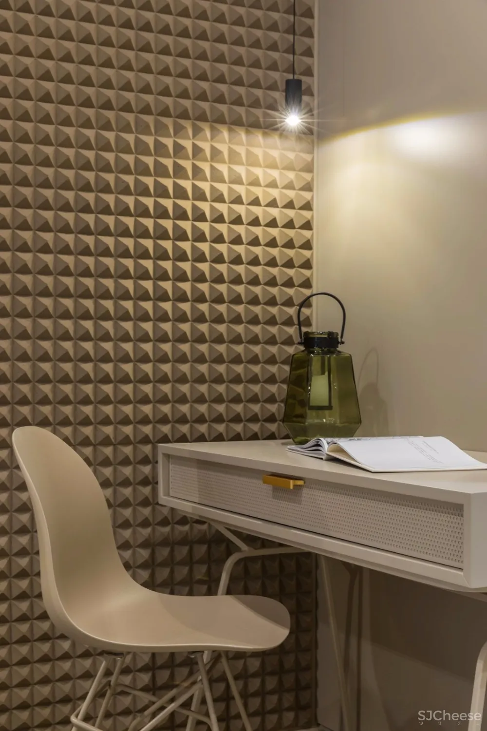 加点金属色丨极简变轻奢