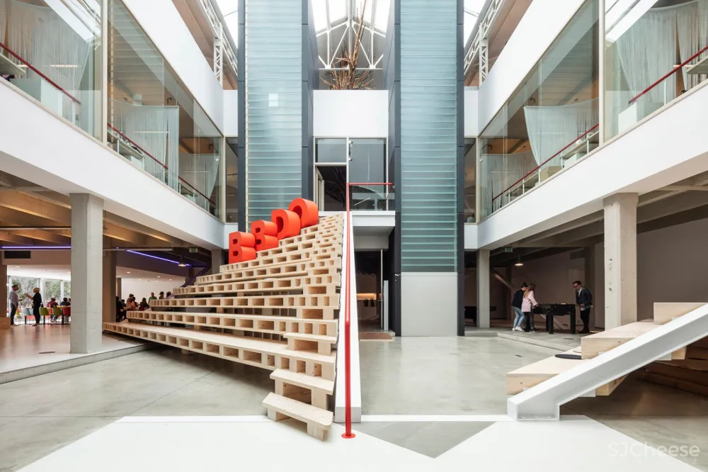 BBDO Brussels办公室,布鲁塞尔 / ZAmpone Architectuur