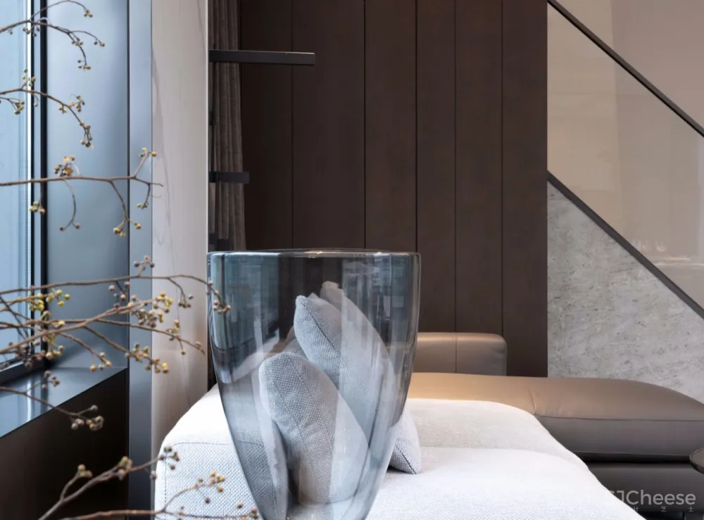 高端别墅样板房丨静谧悠然的简约设计