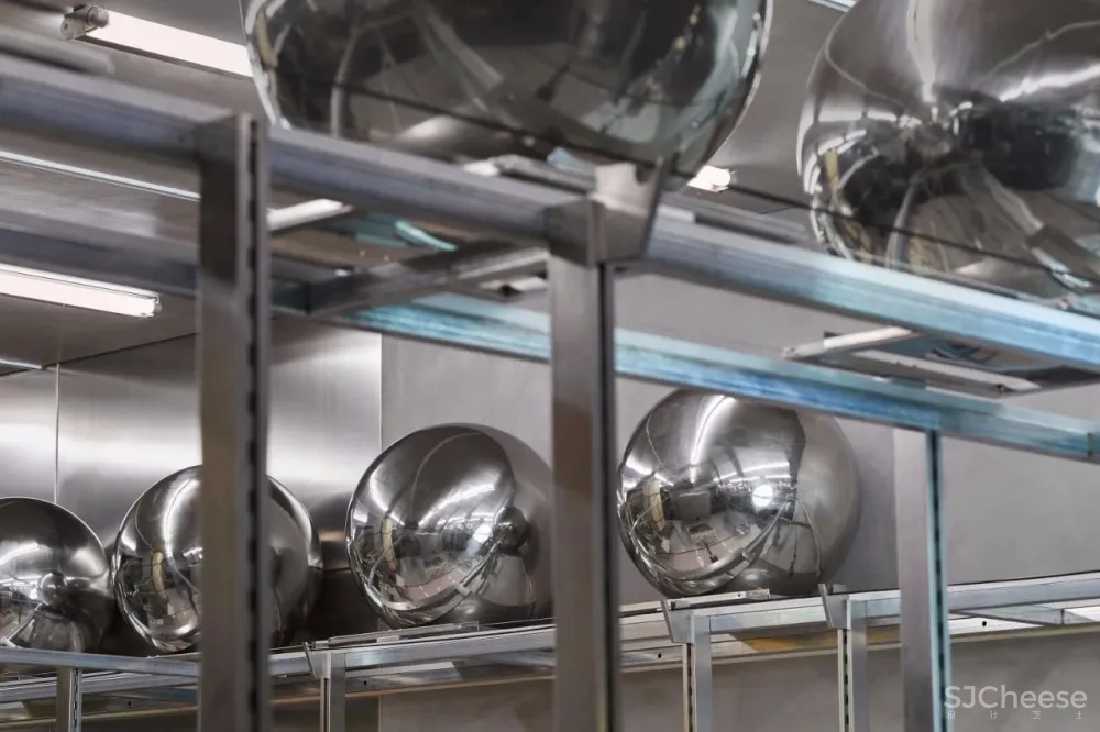 新作 | 将 70m² 时装小店打造成艺术装置展,是怎样的惊艳