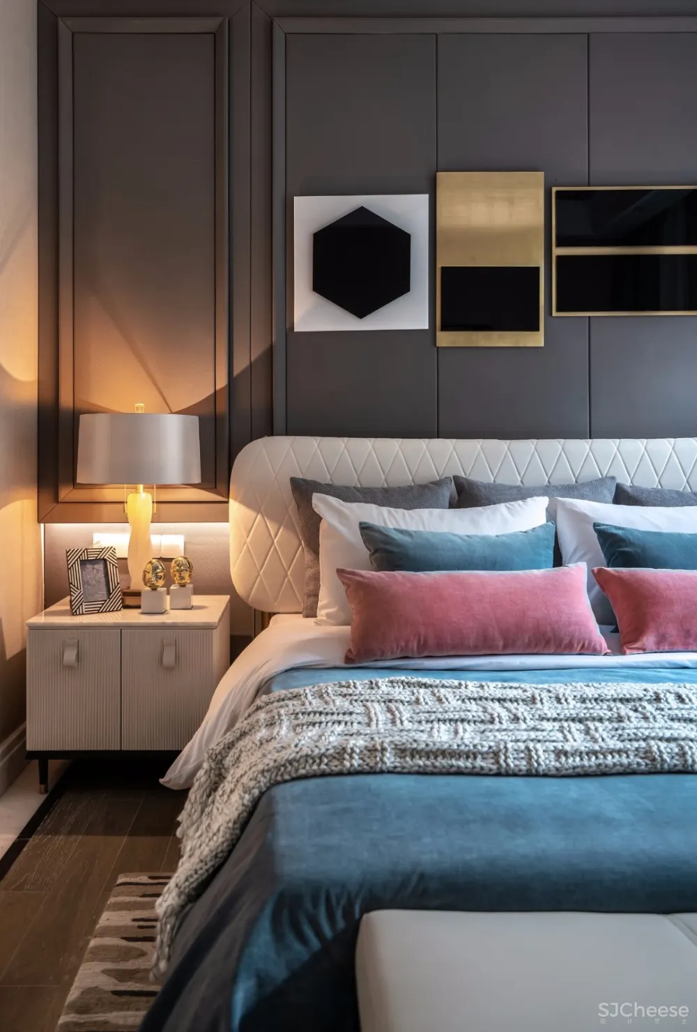 新作 | 275m² 时尚格调别墅,超美软装演绎自由的灵魂