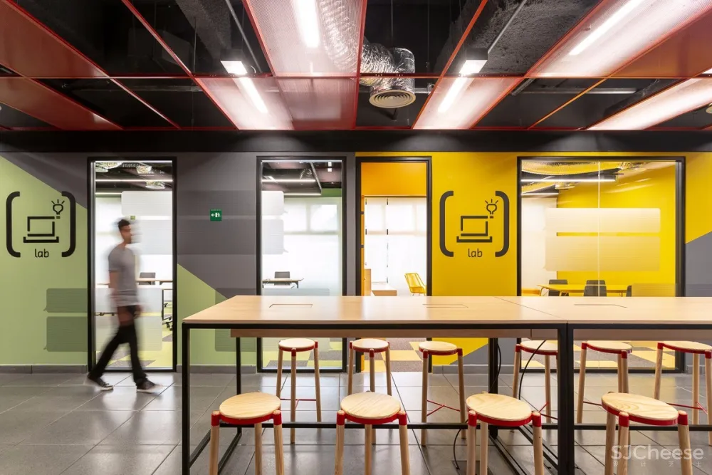 充满活力的总部大楼丨亮点在这4个空间