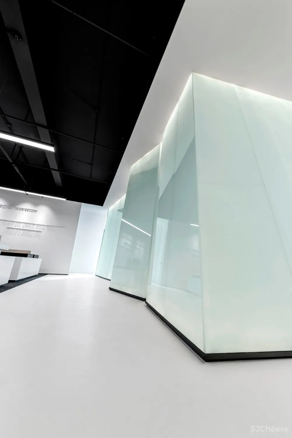 新作 | 极简白,如何打造前卫艺术的国际办公