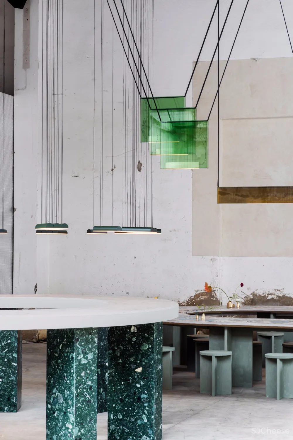 首发 | Lambert & Fils米兰周设计:工厂动态咖啡馆