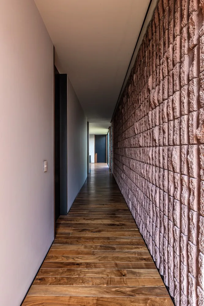 Mariana House / Javier Corvalán + Laboratorio de Arquitectura
