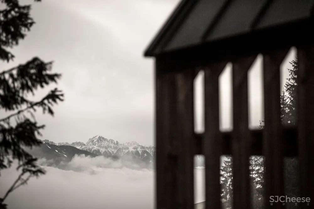 Architekt Andreas Gruber:意大利森林小屋 Refugee Meranza