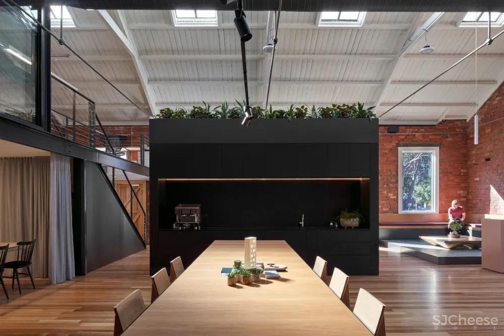 Taylor Knights | 高度精致和迷人的空间