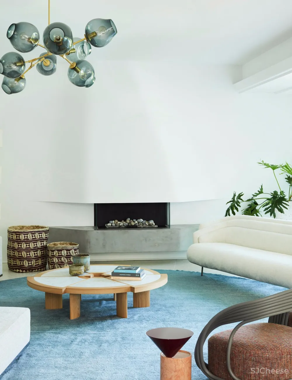 56年前,为了向奥斯卡·尼迈耶致敬所建的白色房子丨如今依然很超前