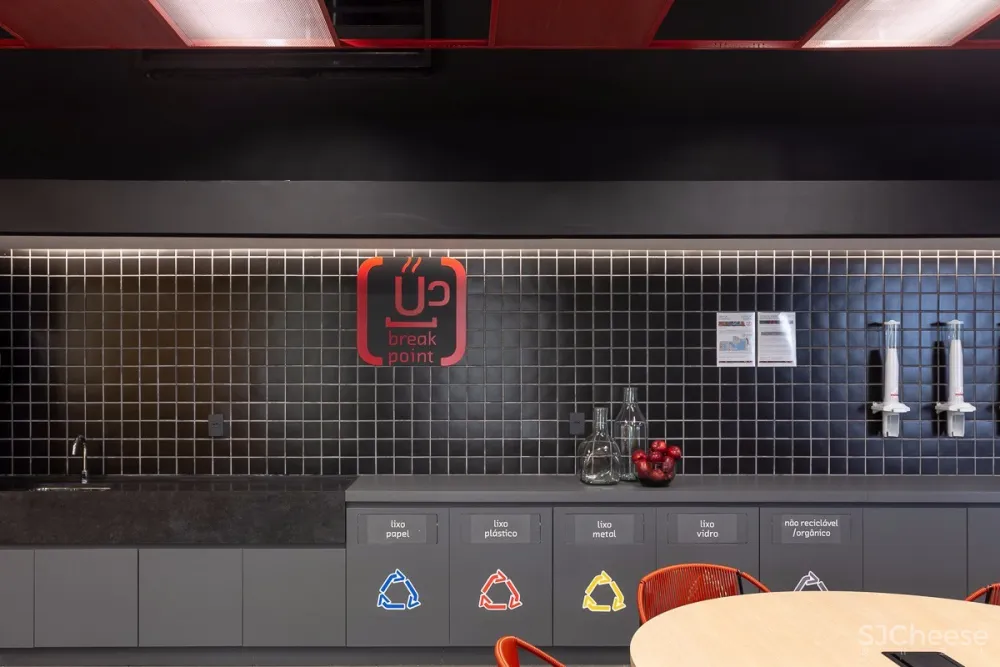 充满活力的总部大楼丨亮点在这4个空间