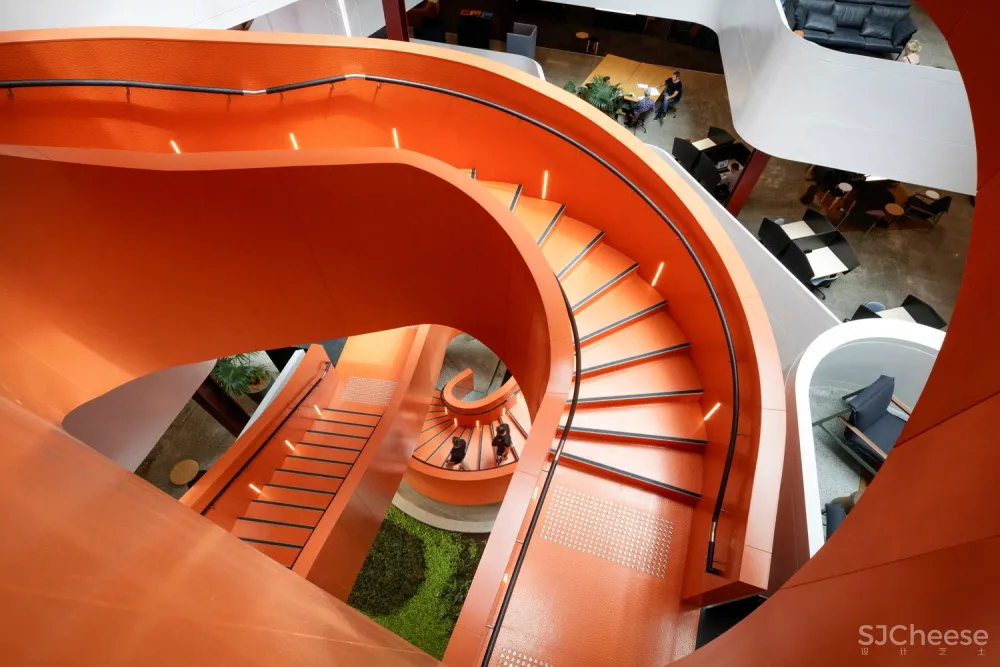 B:Hive Smales Farm工作空间,奥克兰 / BVN + Jasmax Architects