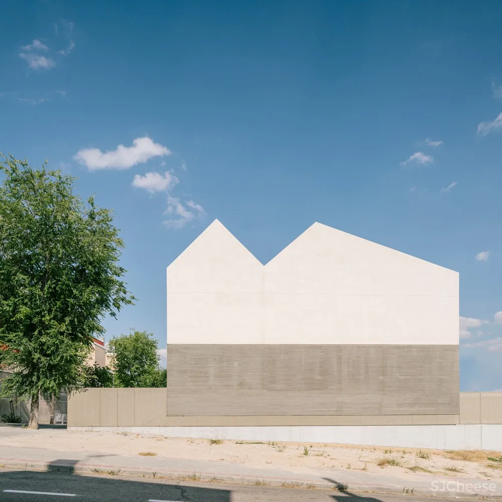 Sierra House / Steyn Studio