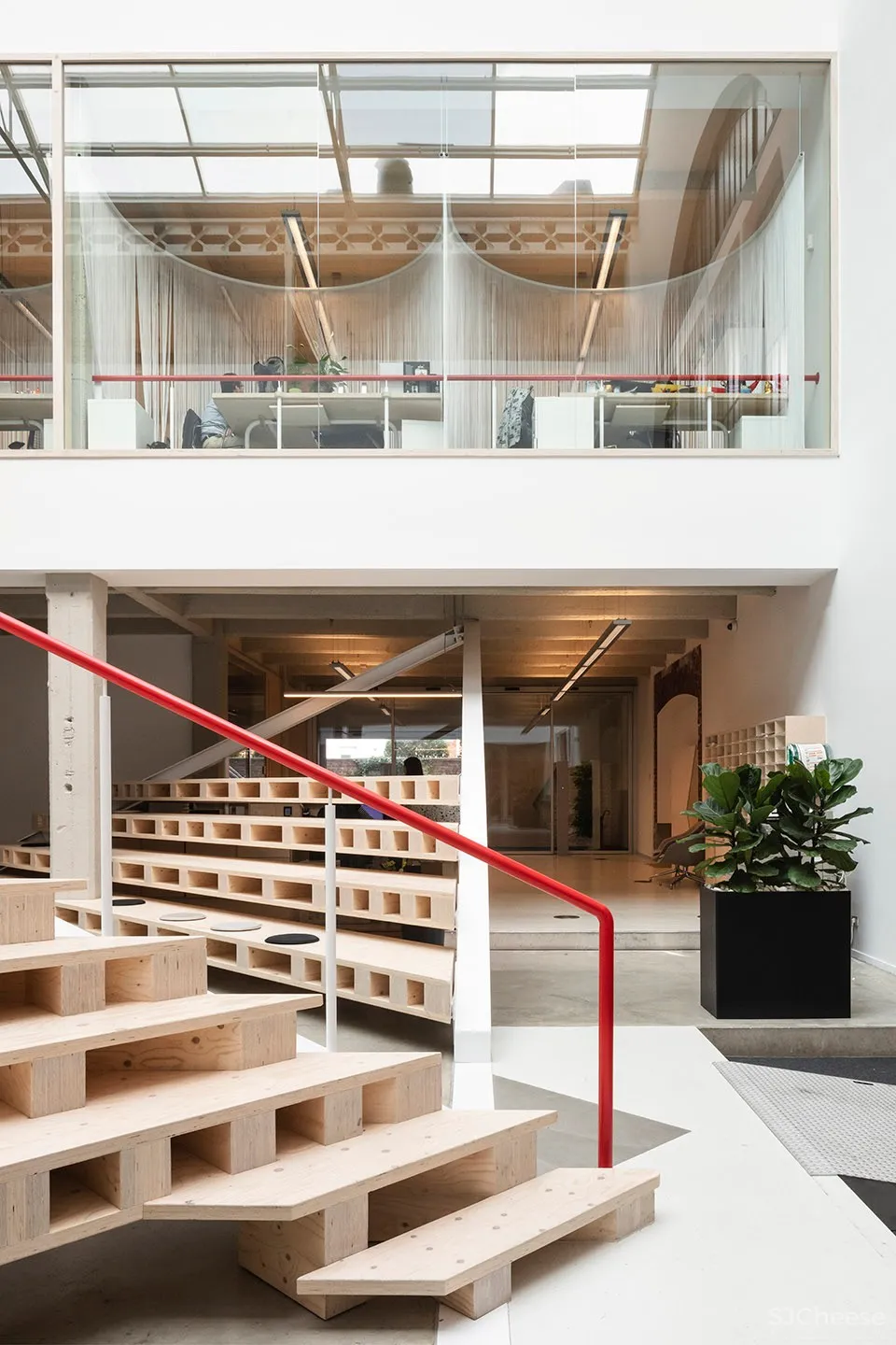 BBDO Brussels办公室,布鲁塞尔 / ZAmpone Architectuur