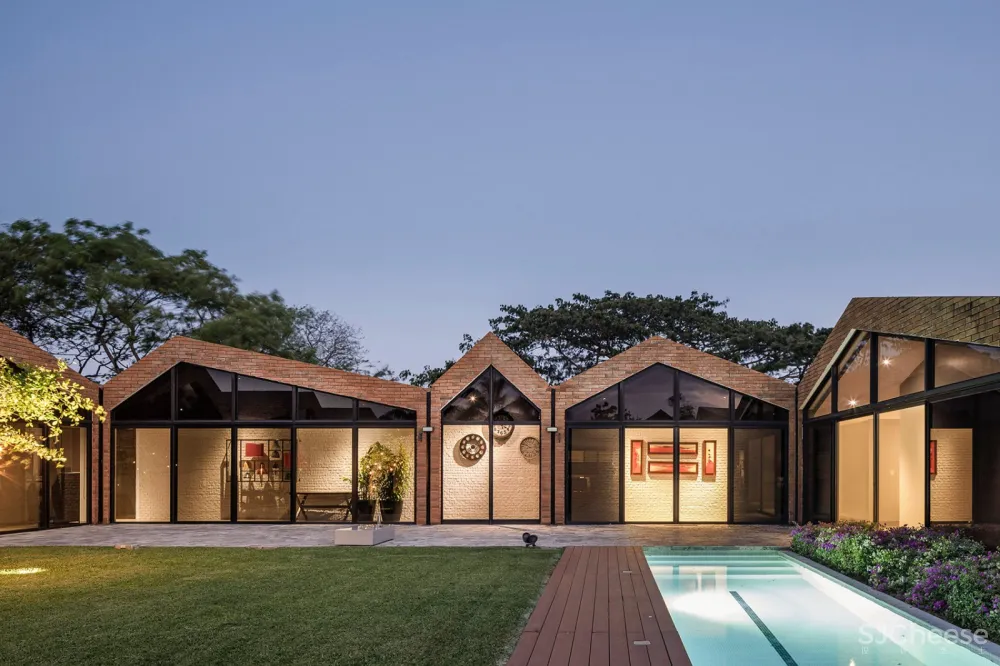 El Cortijo住宅,厄瓜多尔 / Felipe Assadi Arquitectos