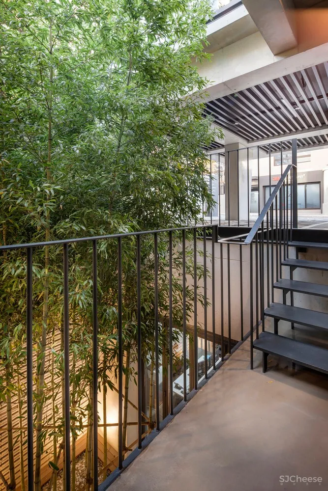 HBA-rchitects:简约的存在 TIRA Office Building