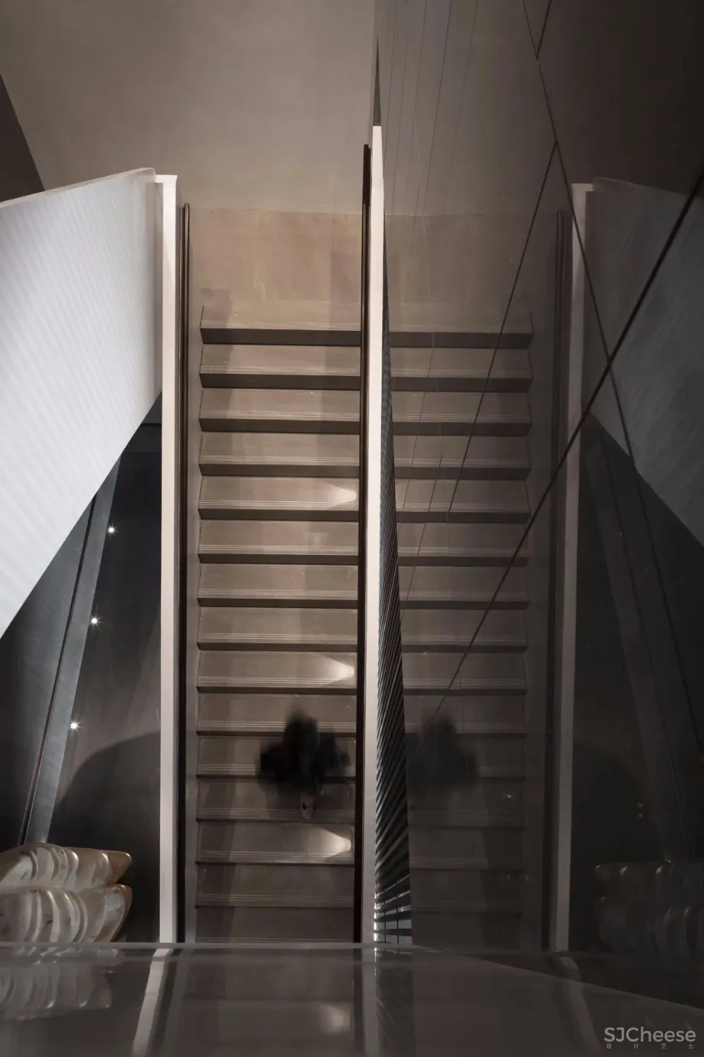 最新 | 岁寒三友:高级黑如何演绎盛唐典雅与气度