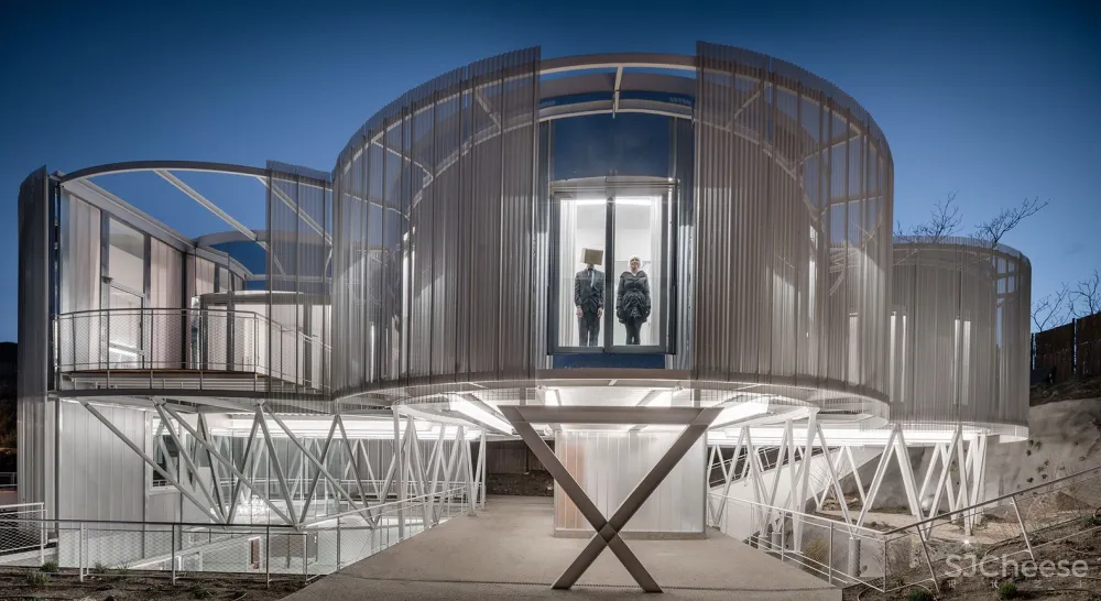 Tobogan House / Z4Z4 AAA