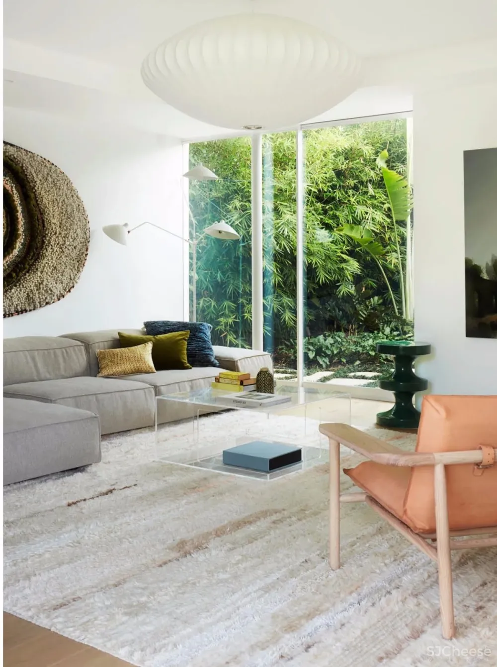 56年前,为了向奥斯卡·尼迈耶致敬所建的白色房子丨如今依然很超前