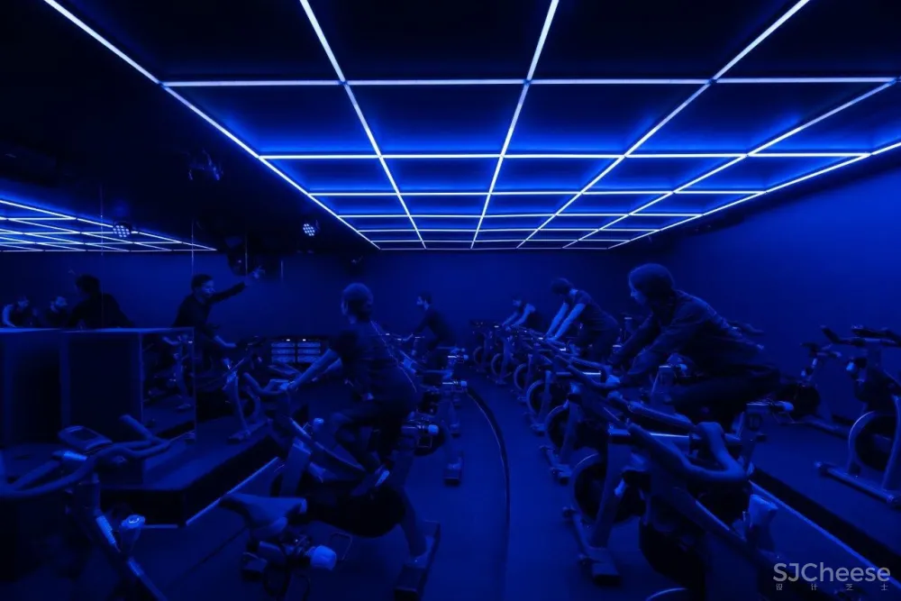 Refuse! Indoor Cycling / EstudioFernandaOrozco