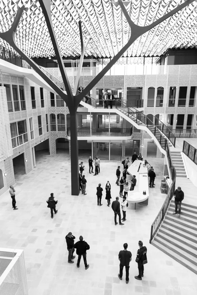 荷兰慈善彩票总部/ Benthem Crouwel Architects