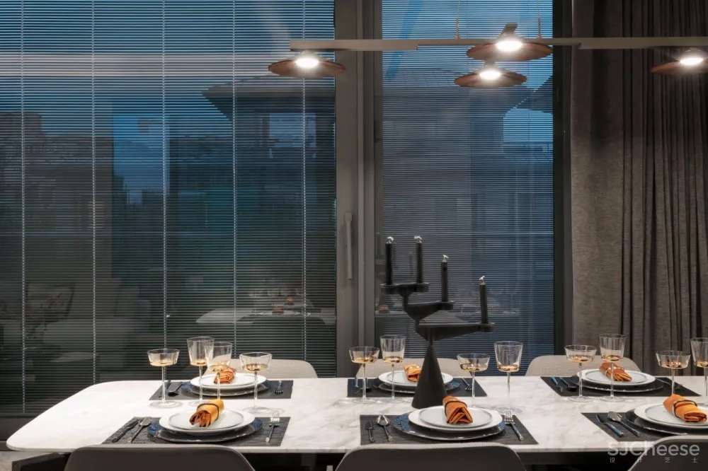 高端别墅样板房丨静谧悠然的简约设计