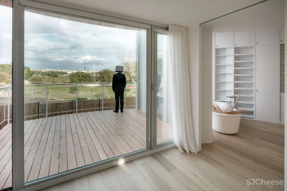 Tobogan House / Z4Z4 AAA