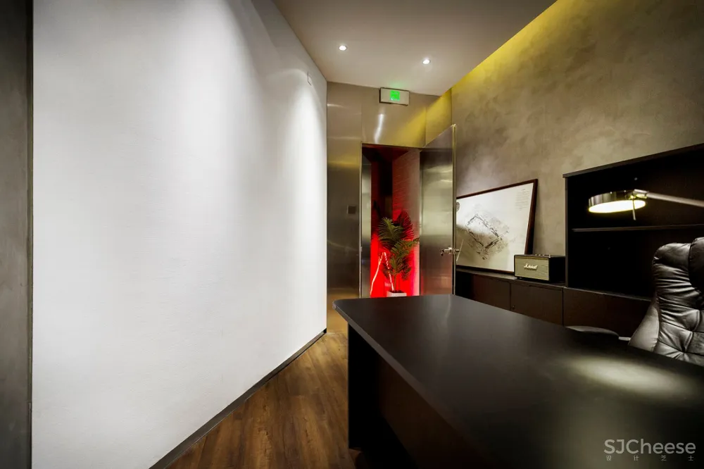 边界卉空间研究所,北京 / 张家赫 – Vanished Hospital