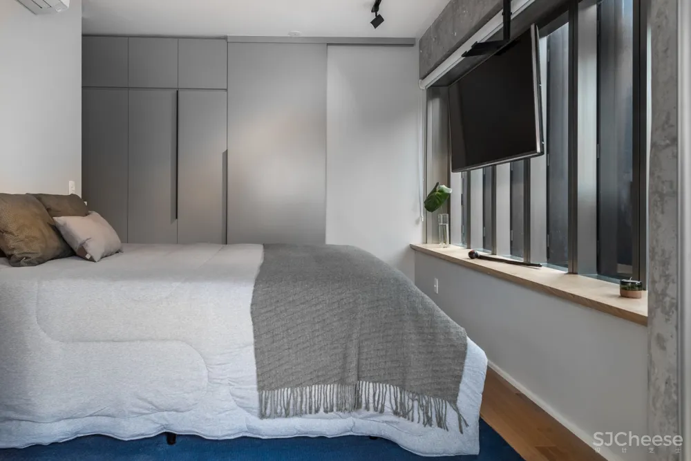 Retrofit Apartment / SuperLimão Studio