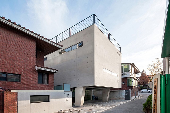 HBA-rchitects:简约的存在 TIRA Office Building