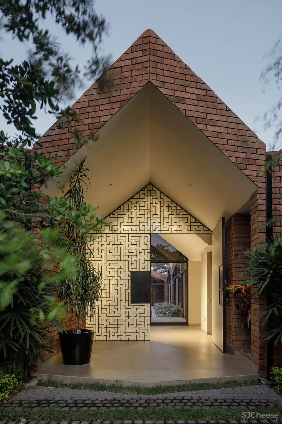 El Cortijo住宅,厄瓜多尔 / Felipe Assadi Arquitectos