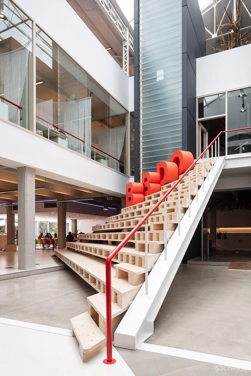 BBDO Brussels办公室,布鲁塞尔 / ZAmpone Architectuur