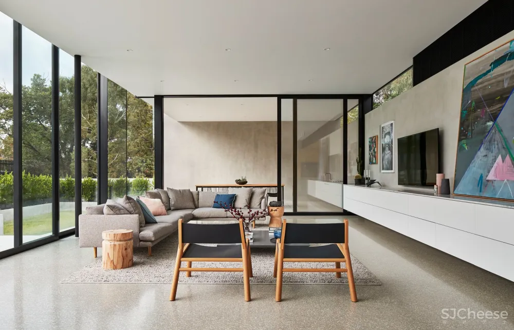 Salmon / FGR Architects