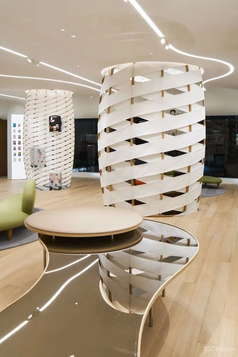 用日本和纸做展示柜丨这间店简直是奢侈品店中的“清流”