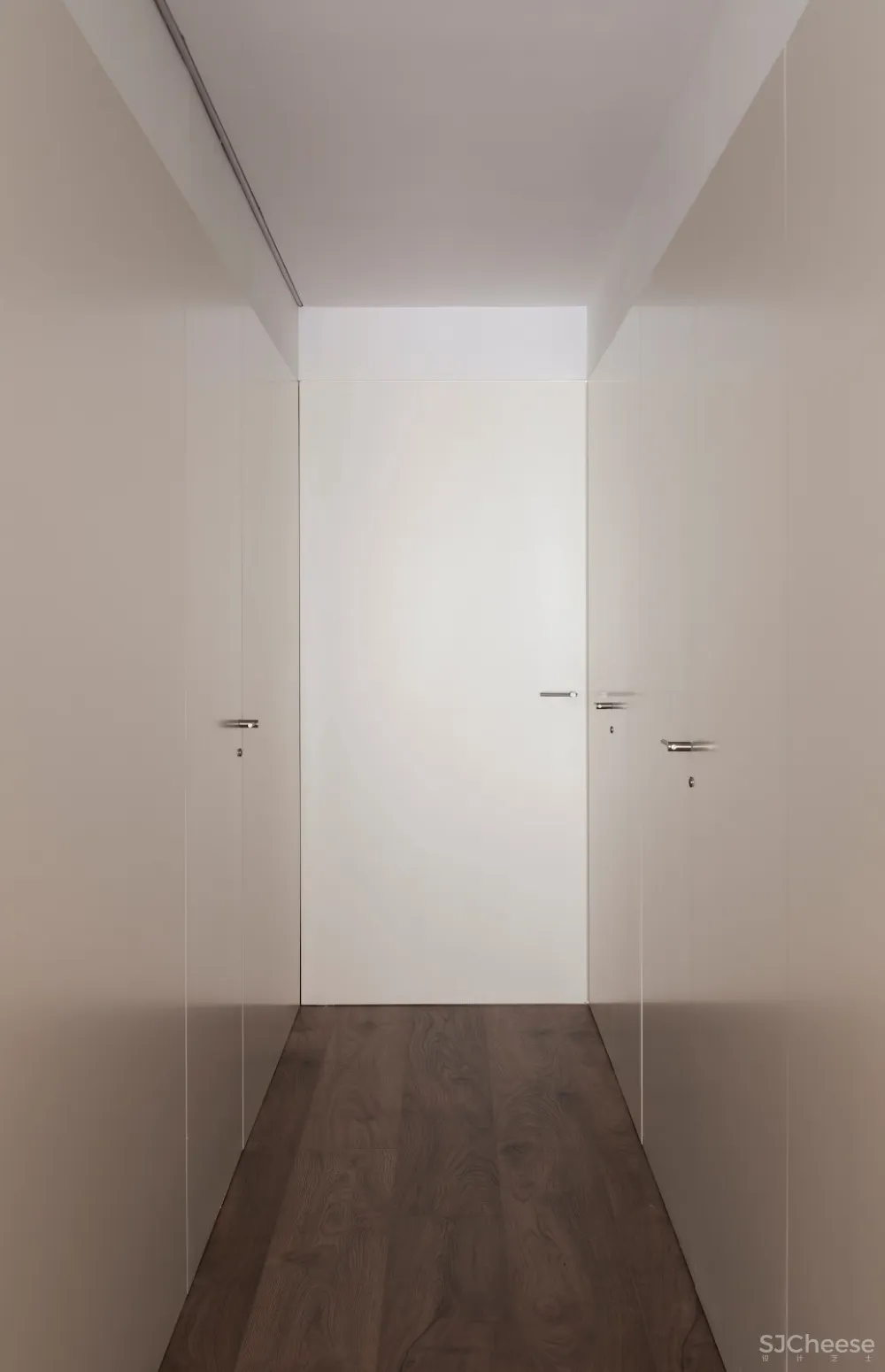 GVFC Apartment by Balzar Arquitectos