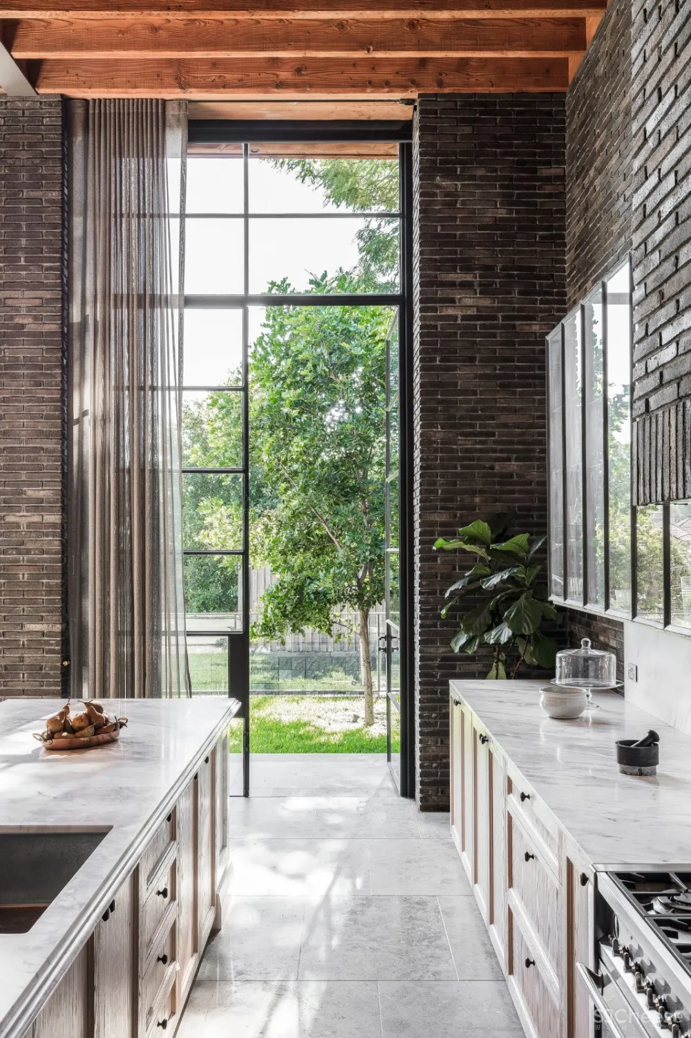 最新 | TTAO：黑熟砖打造悉尼自然住宅 LAYCOCK ROAD HOUSE