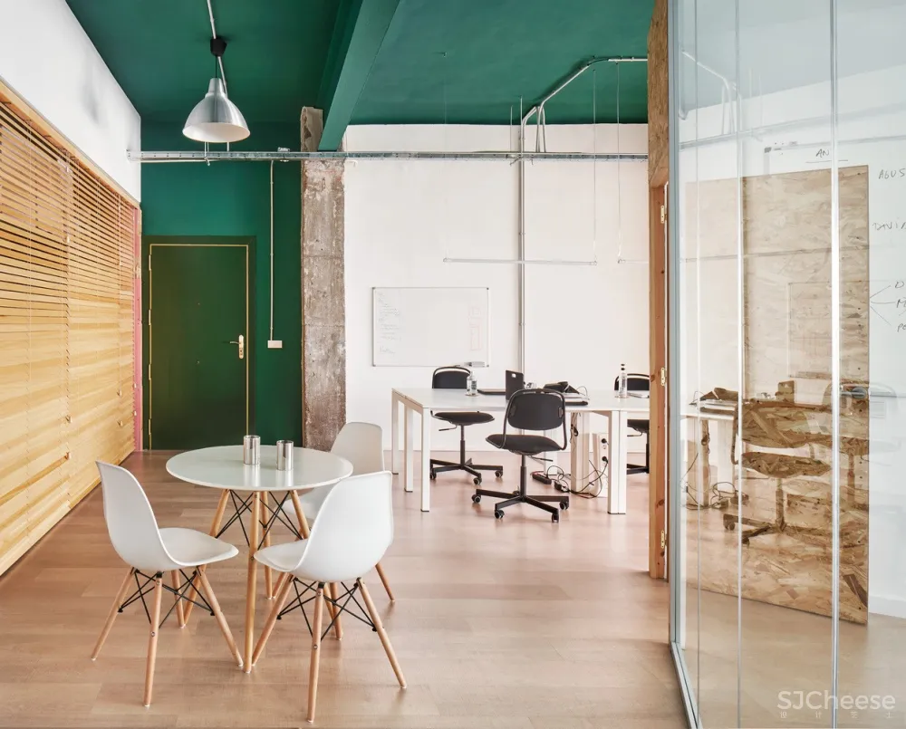 Poblenou Office / estudio COA