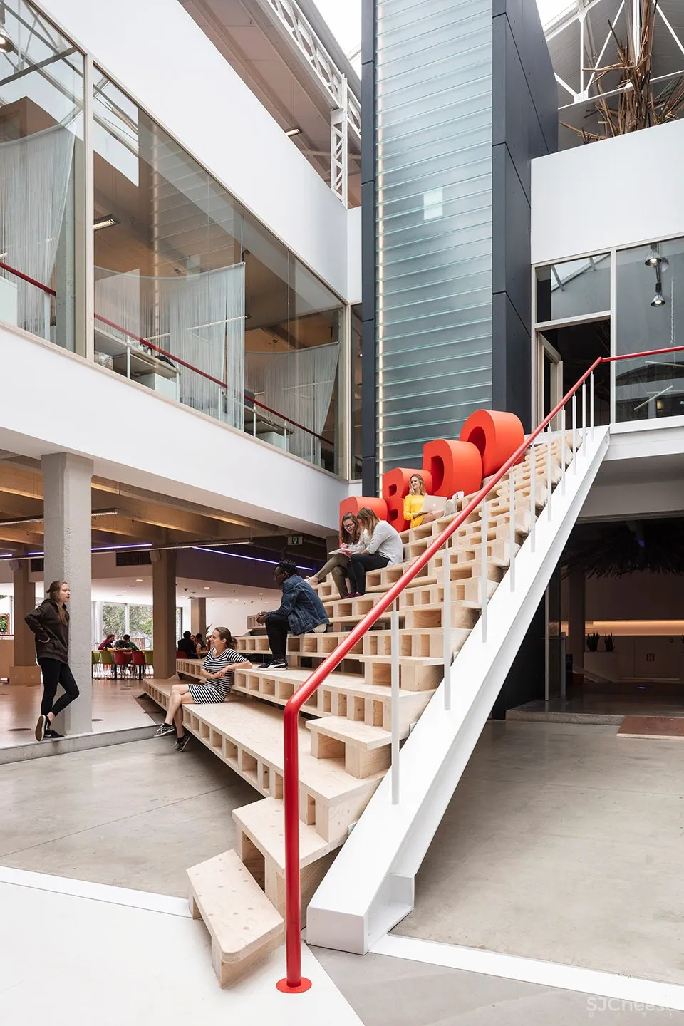 BBDO Brussels办公室,布鲁塞尔 / ZAmpone Architectuur