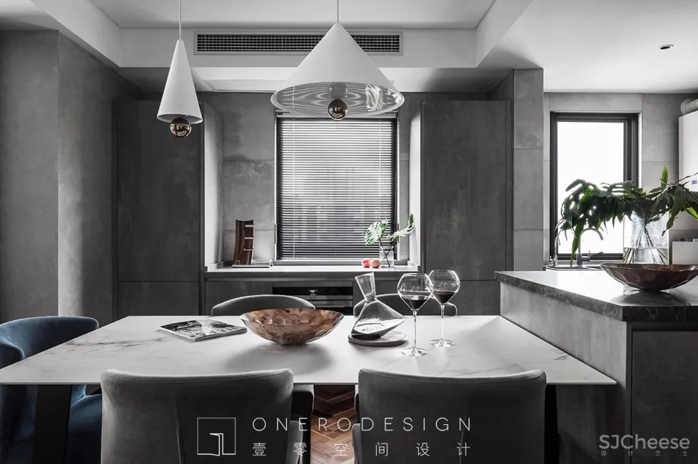 她的“暗黑”酷宅有17种灰!但阿婆都说好看 | 壹零空间设计