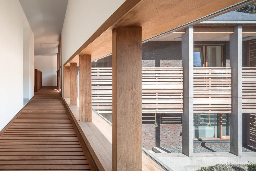 比利时L型乡间别墅 / Michel Prégardien Architecture