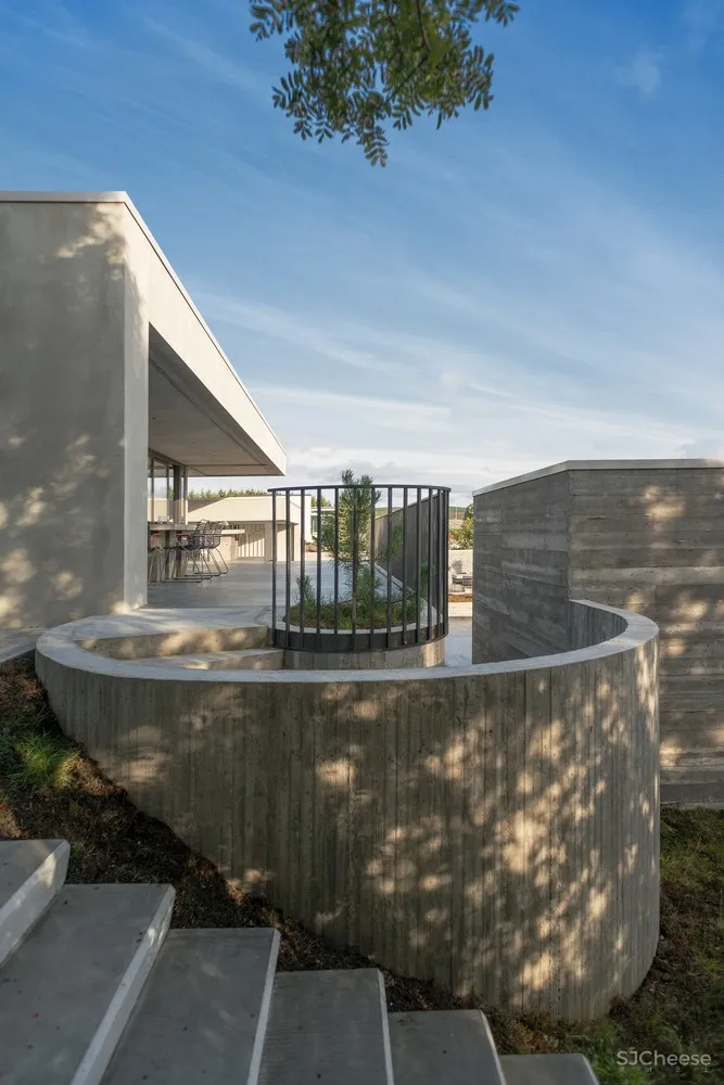 Trípólí:冰岛极简混凝土住宅 Private Residence