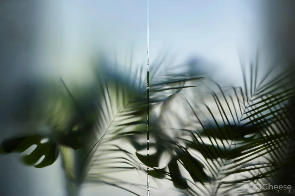 最新 | LAB5 architects:布达佩斯 镜面创造出无限的空间