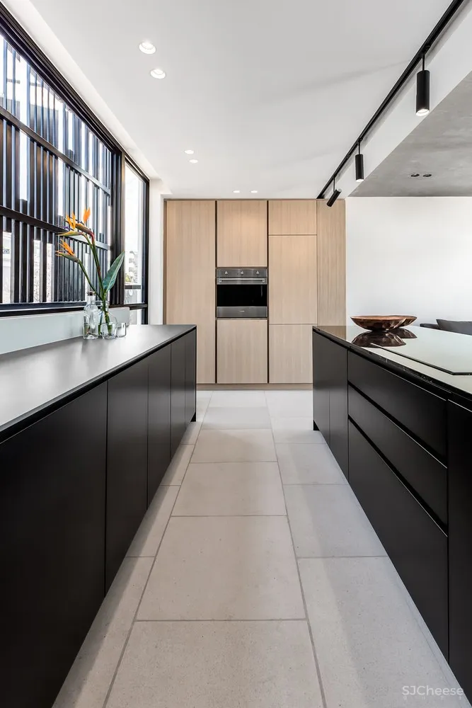 GSQUARED:天然材料打造极简主义Waterkant Townhouse