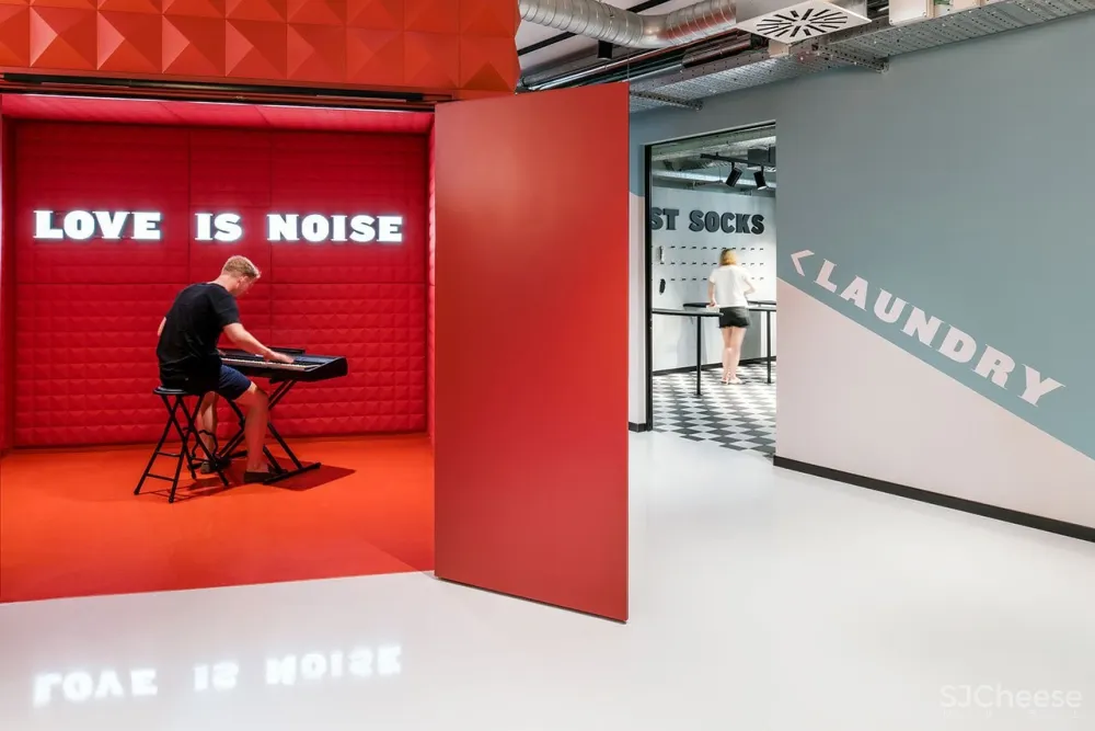 首发 | 学生酒店将佛罗伦萨的宫殿变成了一个千变万化的校园