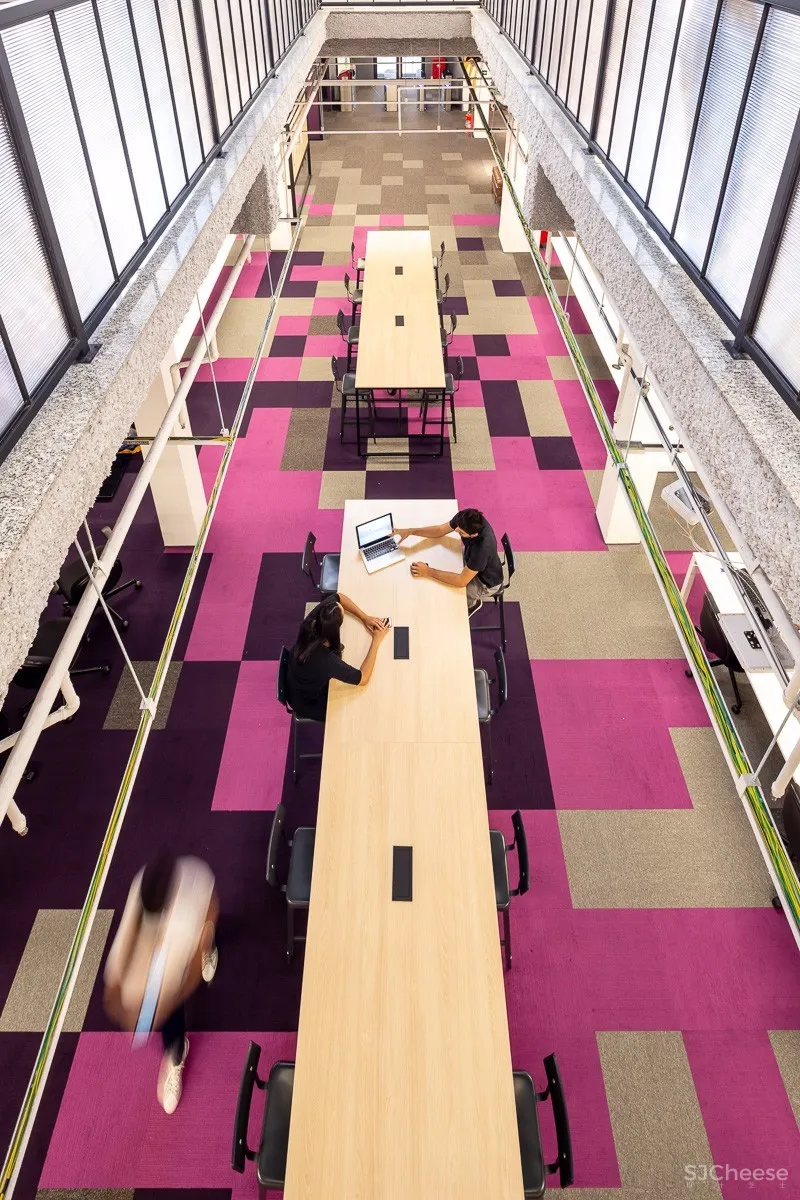 充满活力的总部大楼丨亮点在这4个空间