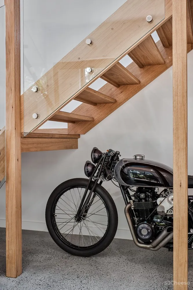 08 Albatross Avenue House / Studio Workshop