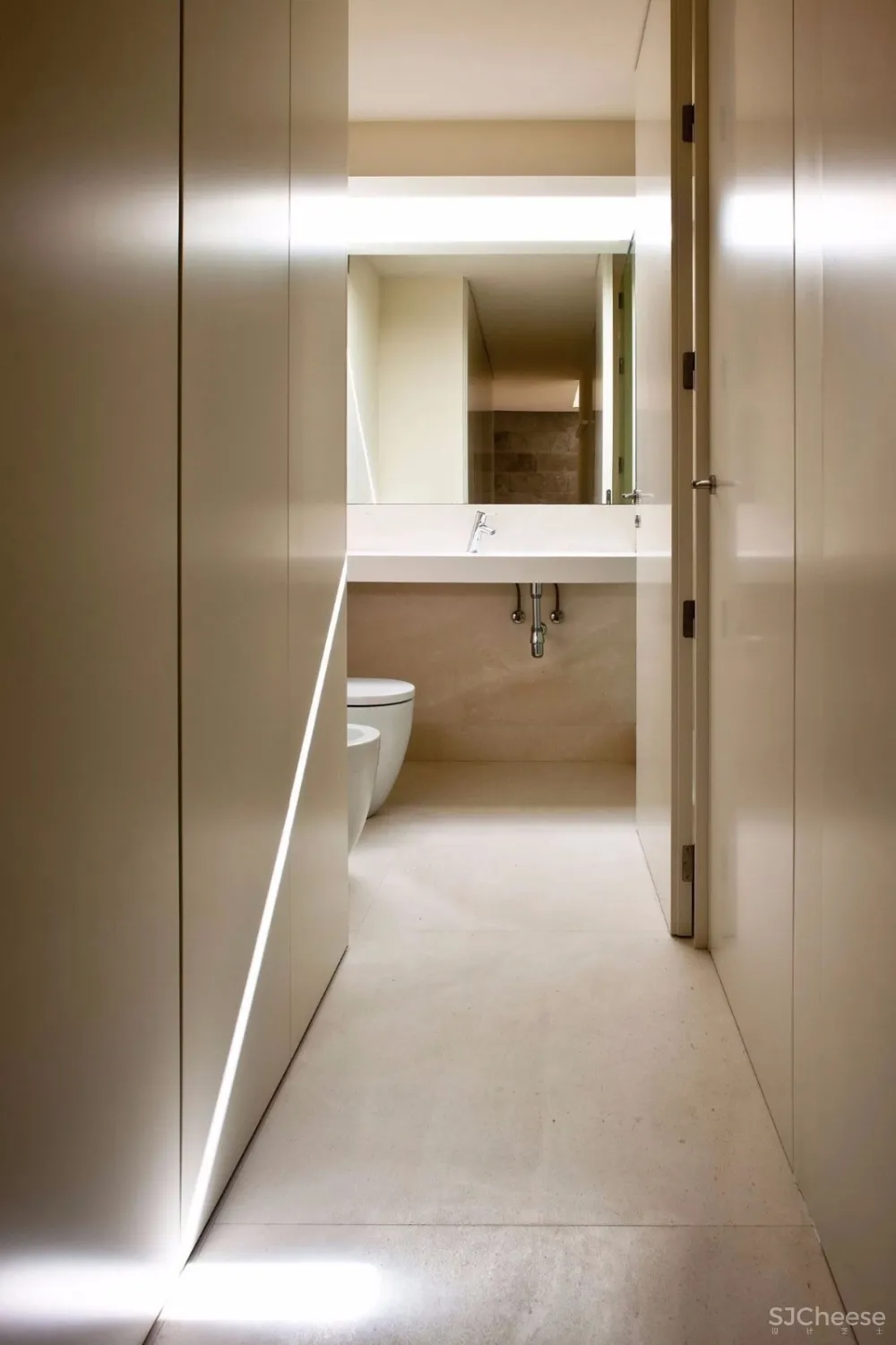 从山里长出来的白色房子丨内部竟是如此惊艳